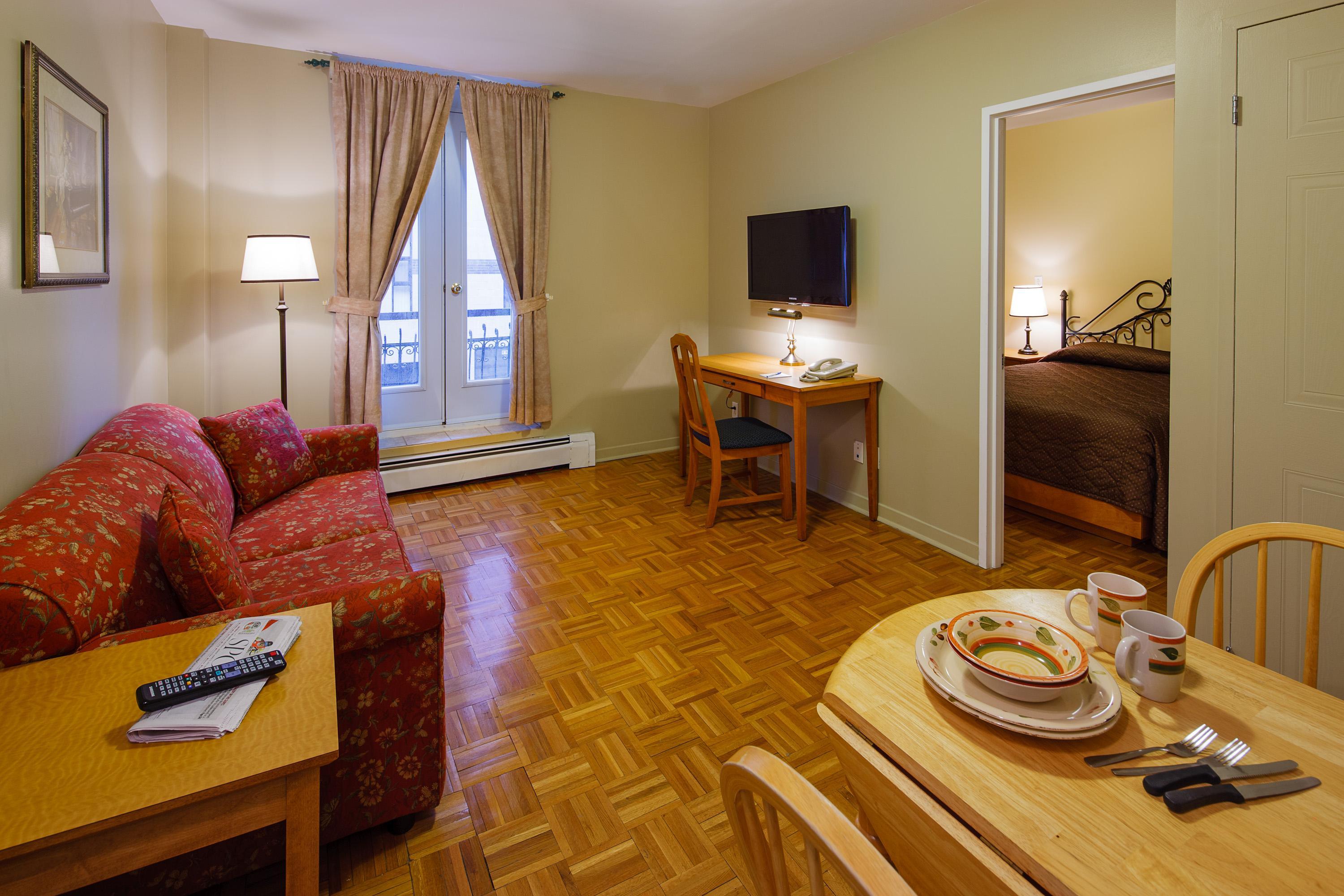 Hotel Le Roberval Montreal Exterior photo