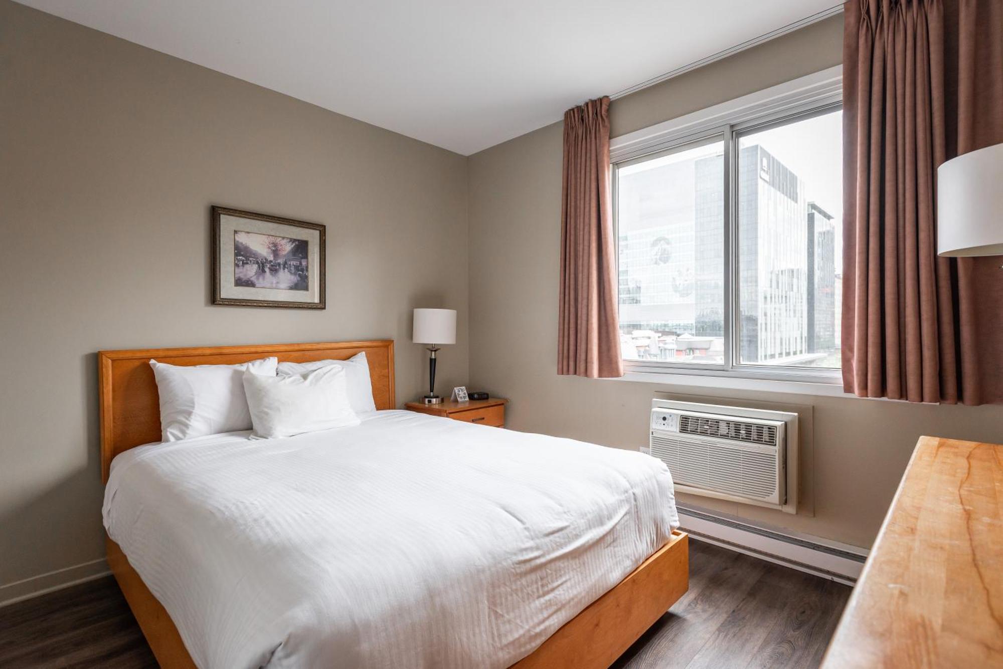 Hotel Le Roberval Montreal Exterior photo