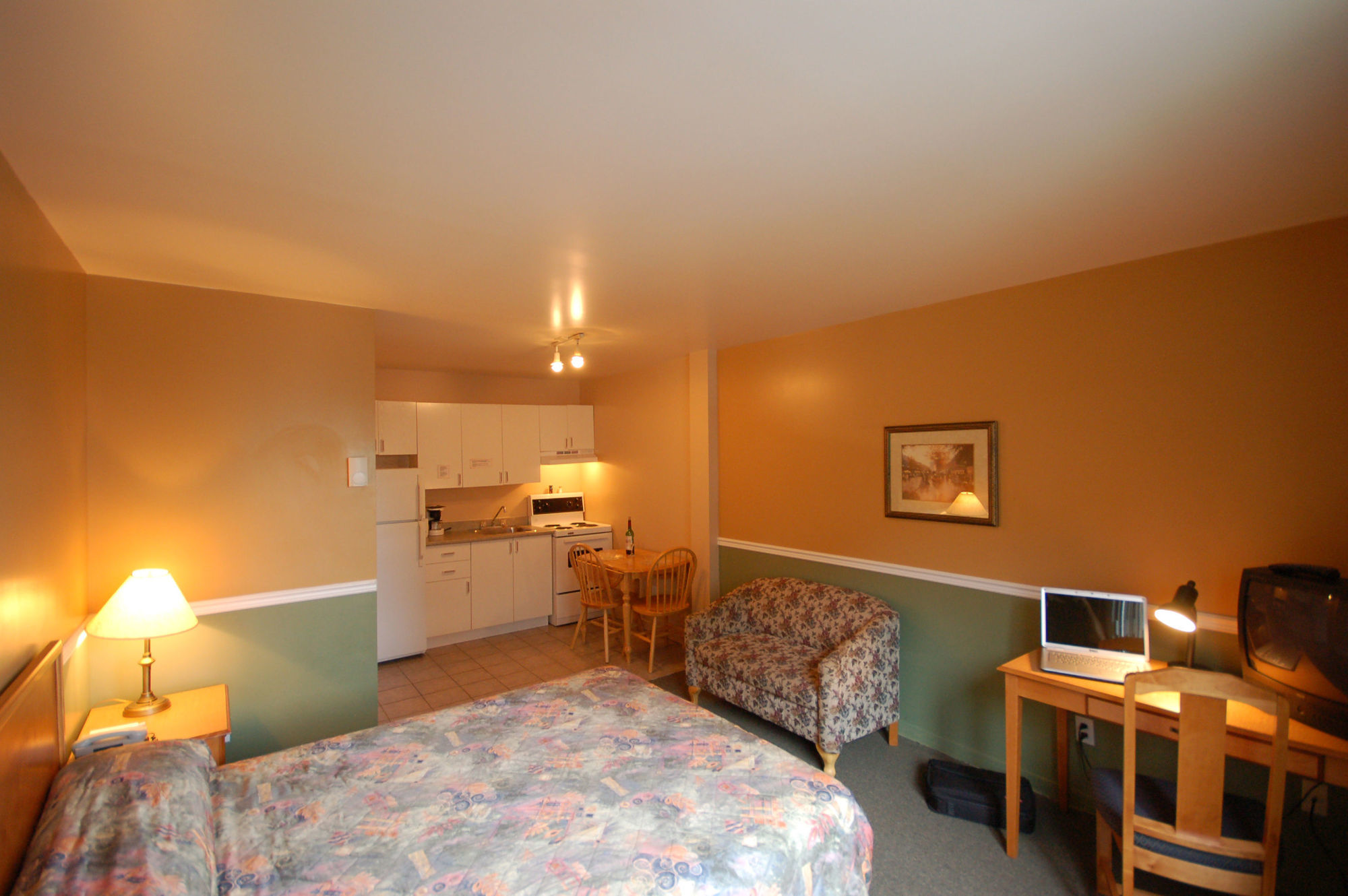 Hotel Le Roberval Montreal Room photo